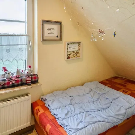 Kira Apartment *