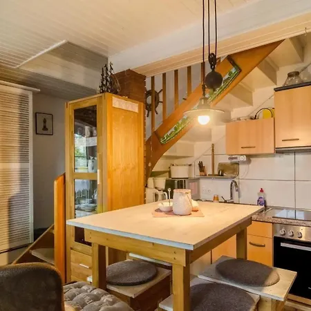 Apartment Kira